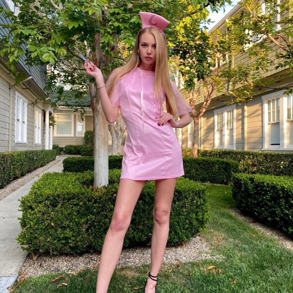 Chanel oberlin is a character from tv series scream queens